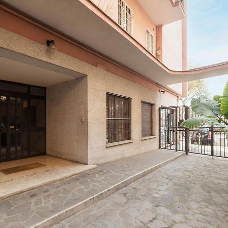 Monteverde Roomy Apartment Sun And Flowers Roma Exterior foto