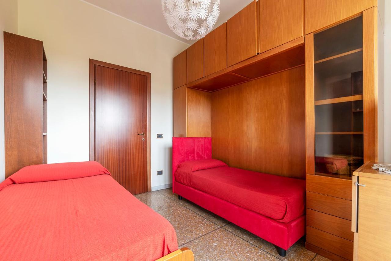Monteverde Roomy Apartment Sun And Flowers Roma Exterior foto